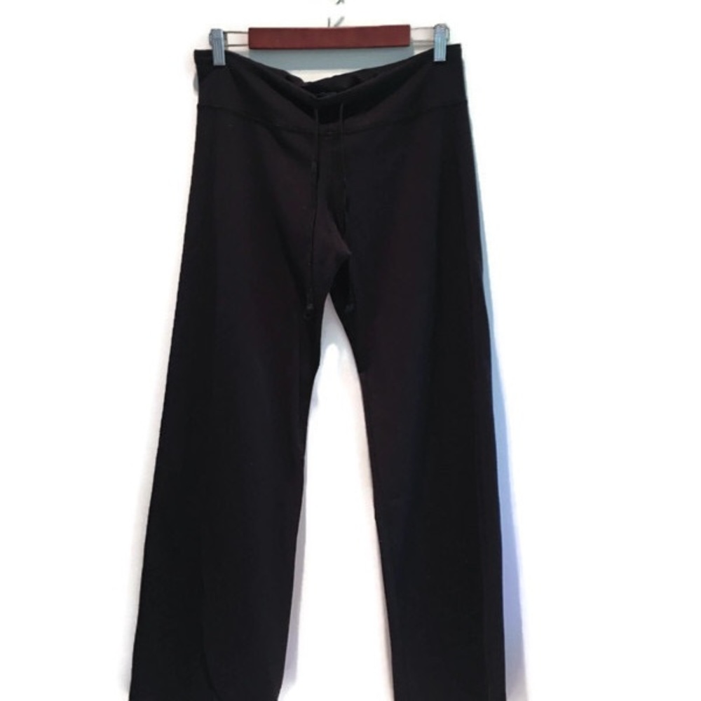 Lululemon yoga/exercise leggings straight cut leg